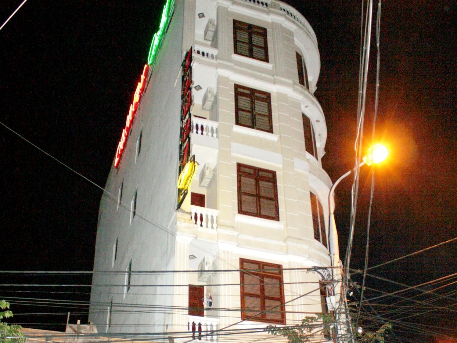Camry Hotel Đà Nẵng Exterior foto